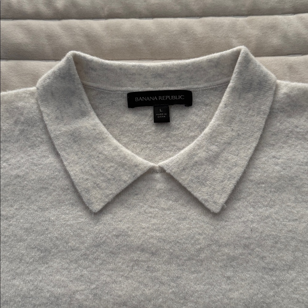 Banana Republic Light Gray Sweater *NWOT Size: L - Picture 3 of 6